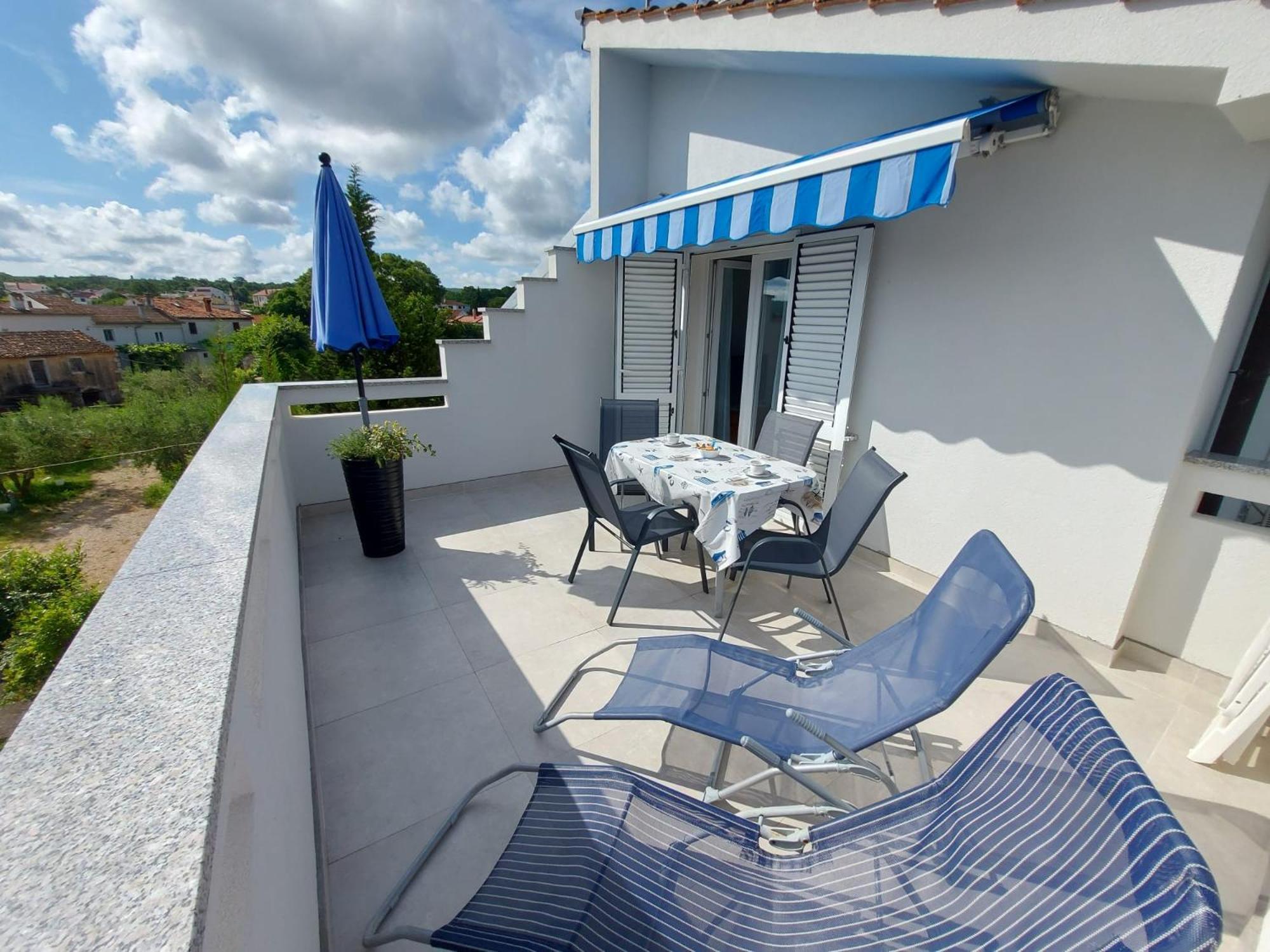 Vila Kraljica Malinska Exterior foto
